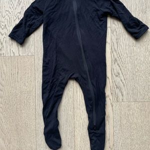 Kyte midnight black zipper footie